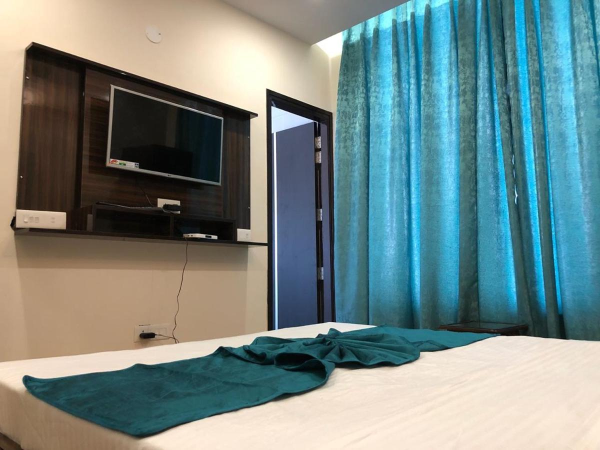 Zirakpur Hotel Wisteria -Main Highway Hotel المظهر الخارجي الصورة